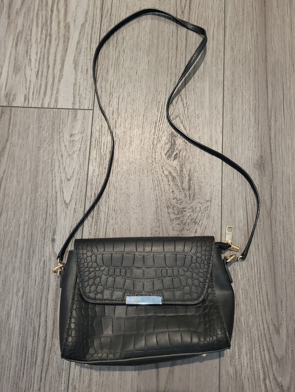 Lavifinac Black Croc-Embossed Crossbody Bag/Purse